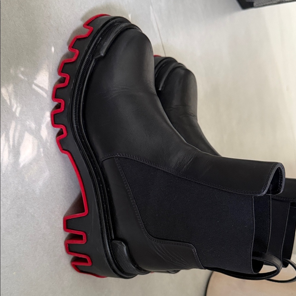 Christian Louboutin dune woman’s Booties - Picture 3 of 12